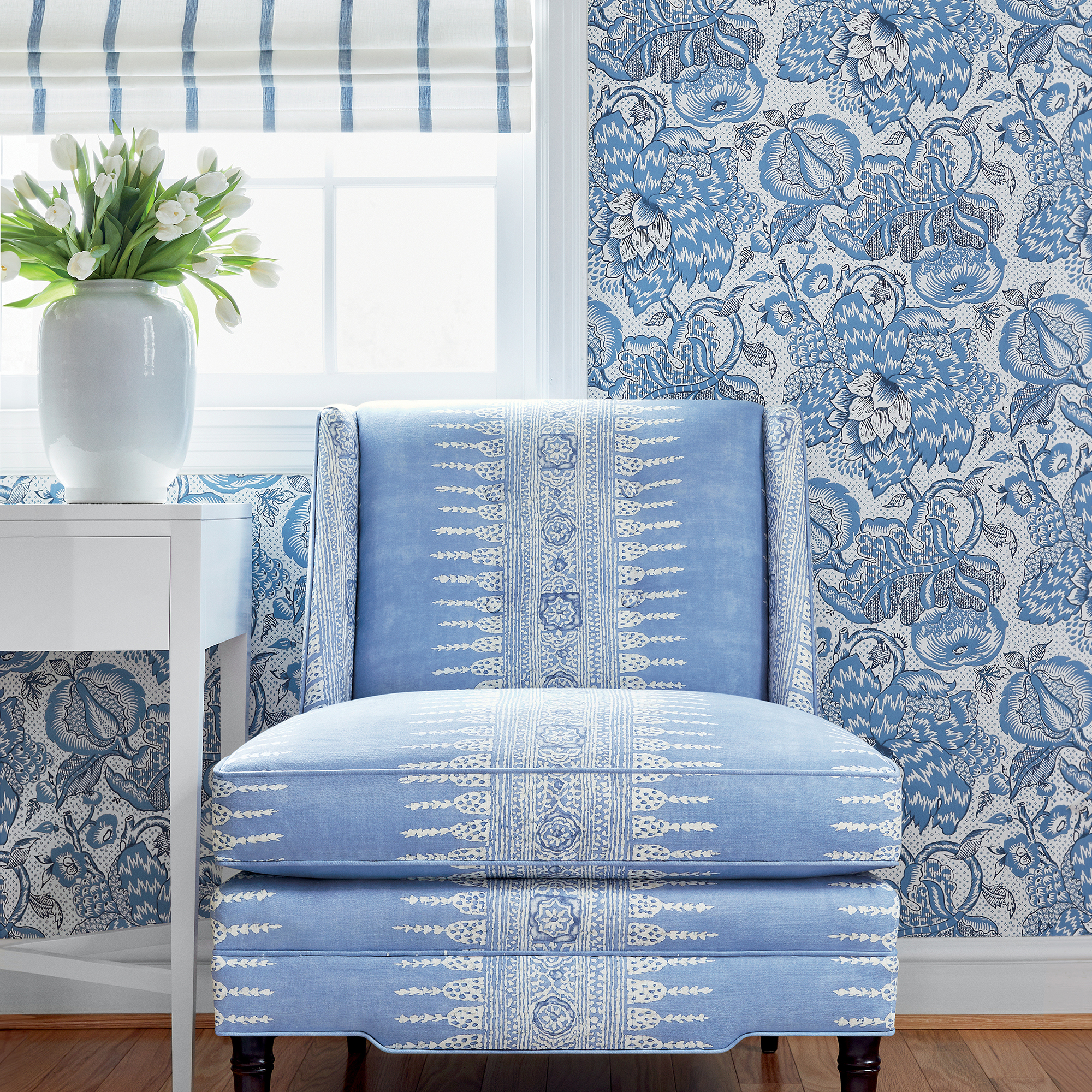 https://www.thibautdesign.com/media/inspiration/Antilles-Westmont-JavaneseStripe-SailingStripe-blue.jpg